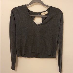Cropped sweater with cute back!